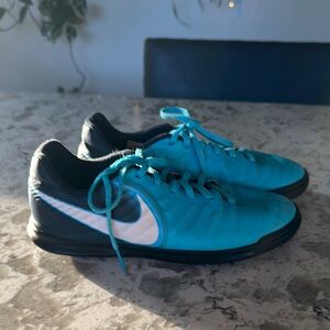 Youth Nike Blue and White Athletic Shoes Sleek Design